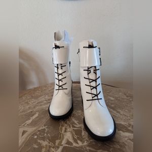 Nine West Boots, off-white, 8 1/2